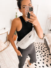 Load image into Gallery viewer, Sporty Gray Bumbag
